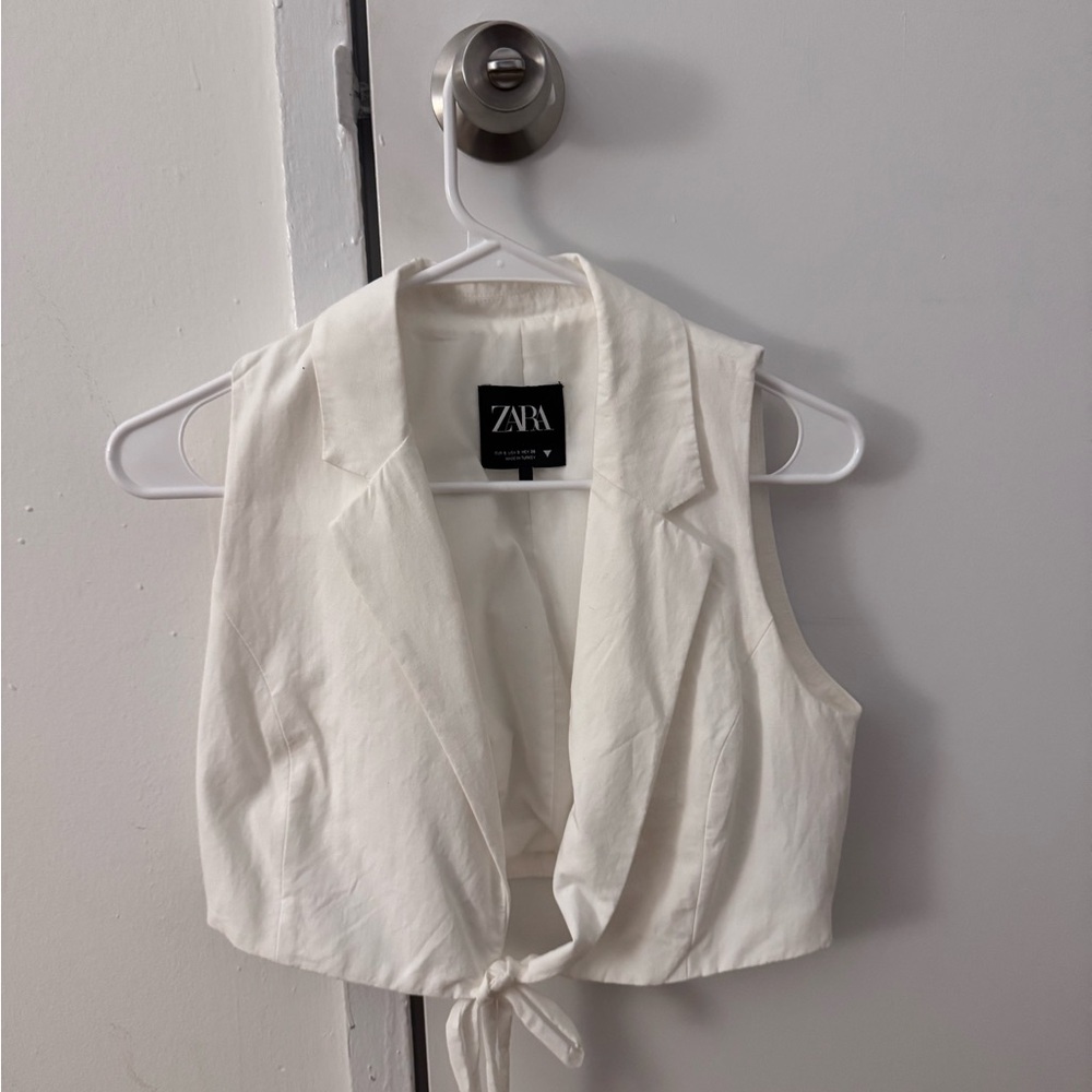 Zara Women's Cream Tie-Front Crop Top